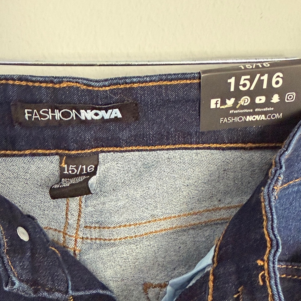 Fashion Nova Dark Blue High-Rise Skinny Jeans, Size 15/16 - Picture 2 of 3